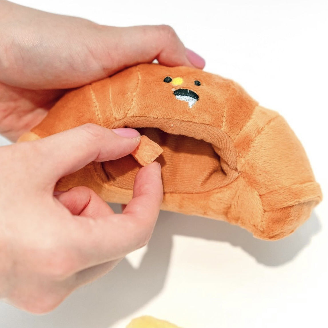 The Croissant Wraps The Sniffer Toy - Plushy Mart