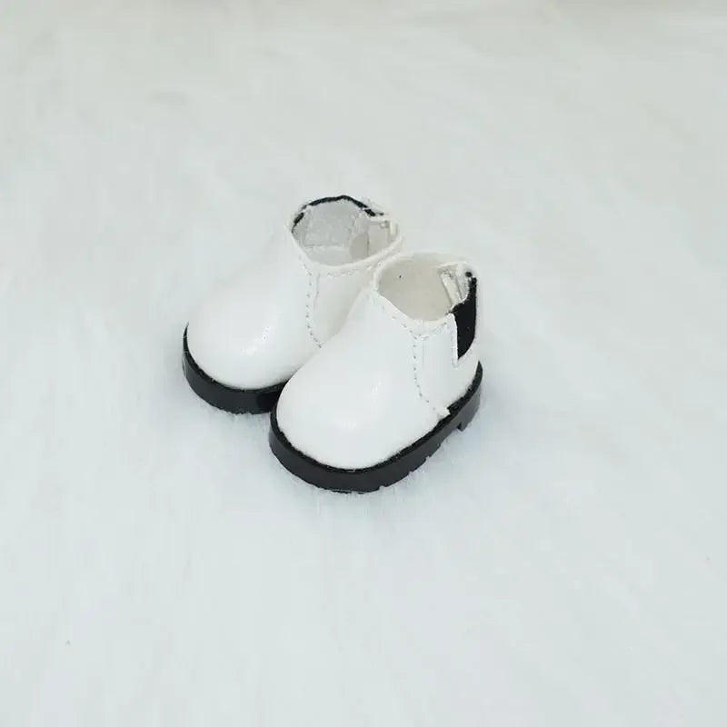 For BabyThree V3/17cm Labubu doll mini shiny leather shoes DIY makeup shoe toy 3.8 * 3 * 2.4cm no doll