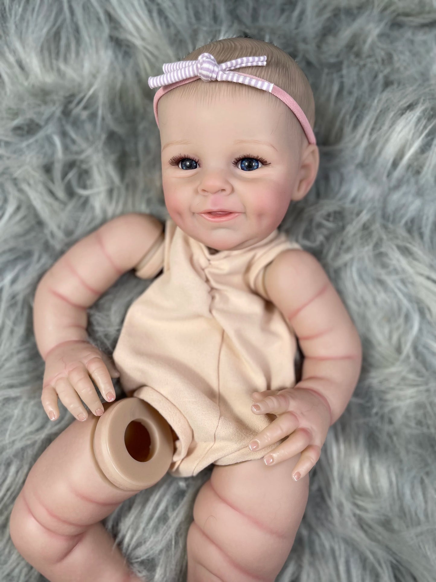 21 Inch Painted Reborn Doll Kit Shaya With Blue Eyes and Eyelashes 3D Skin Visible Veins Doll Mold Parts With Cloth Body