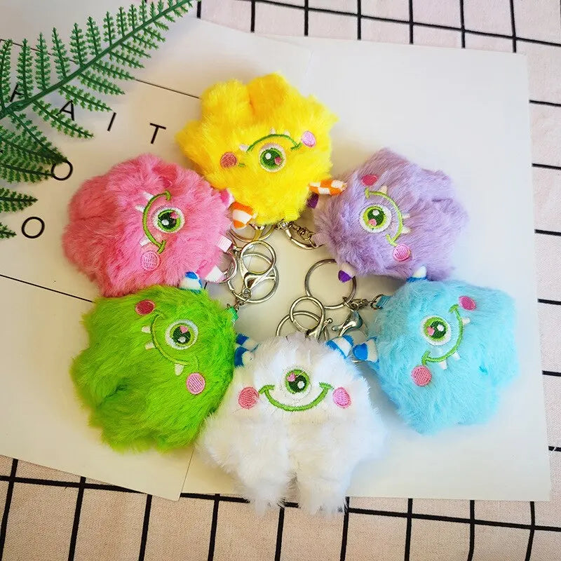 2 Pieces Big Eyed Monster Keychain Random Color Single Eyed Beast Plush Pendant