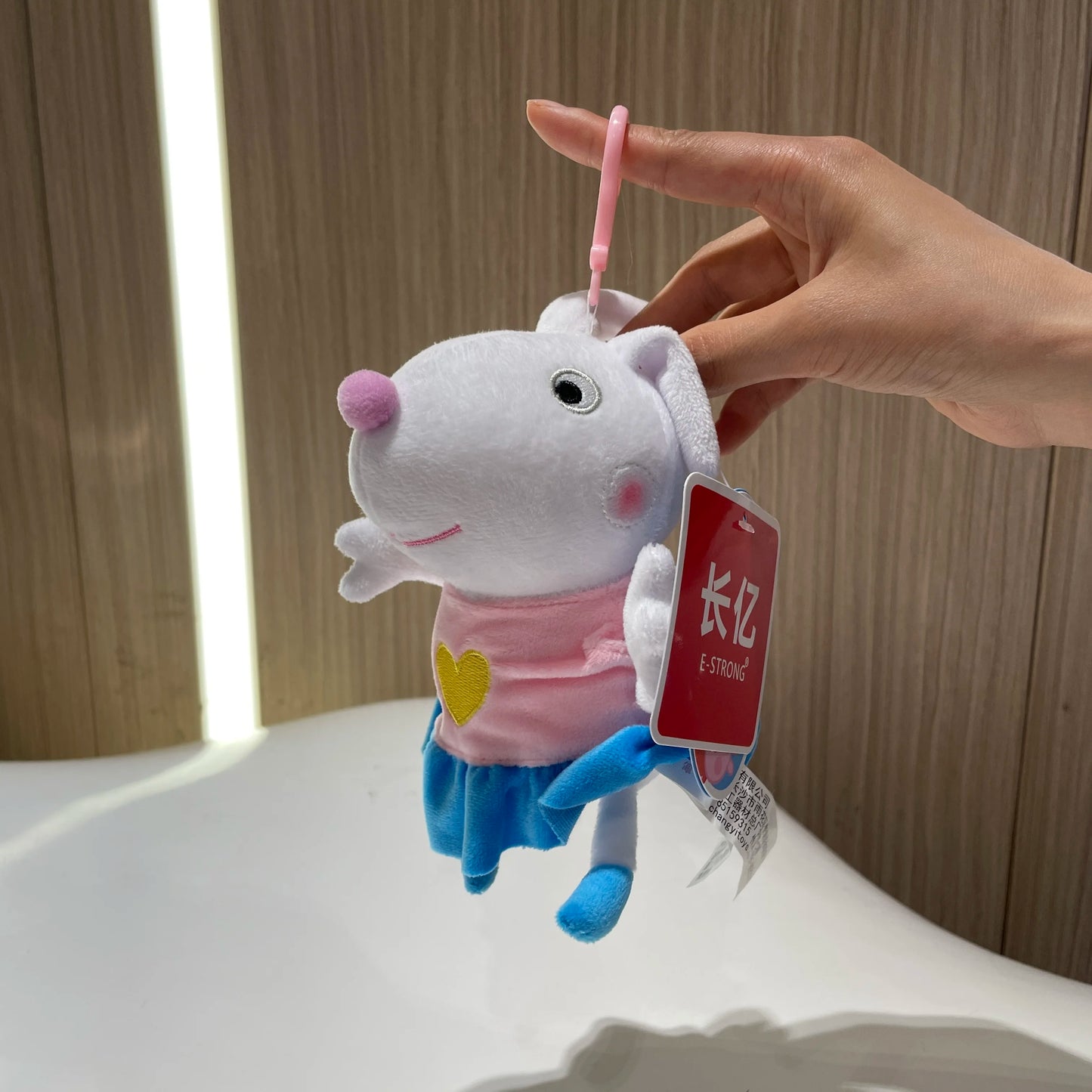 New Style 8pcs/set 19cm Genuine Peppa Pig friends Stuffed Doll Plush Toys George Emily Suzy Party Dolls Keychain Toy Kids Gift