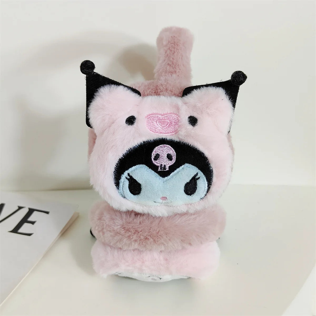 Sanrio Kuromi Cartoon Plush Earmuffs Cute Kuromi Stereo Modeling Earflaps Girls Kawaii Winter Plush Earmuffs Warm Accessories