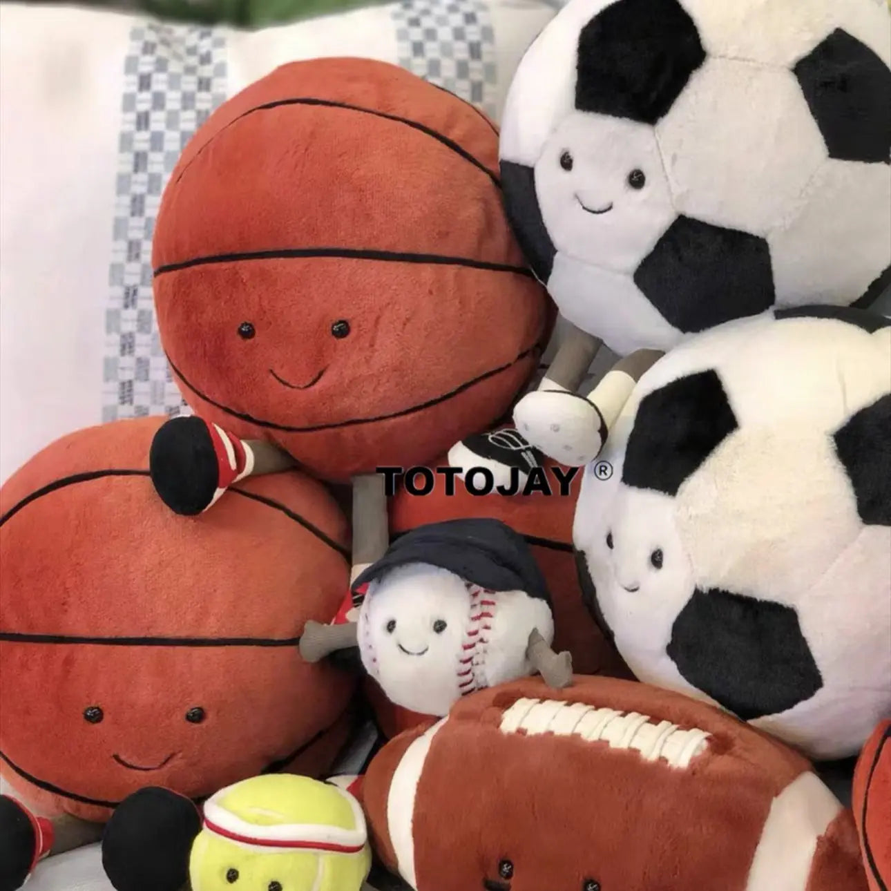 28cm Creative Cute Smile Ball Plush Toy Basketball Pillow Car Home Football Doll Smiley Ball Vent Throw Doll Pillow Funny Gift