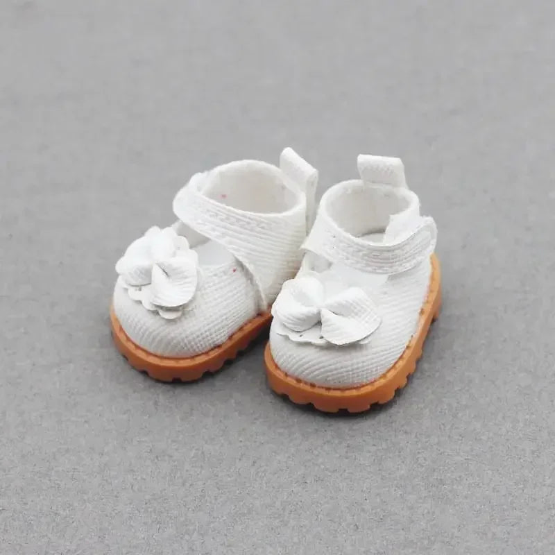 For BabyThree V3/17cm Labubu doll mini shiny leather shoes DIY makeup shoe toy 3.8 * 3 * 2.4cm no doll