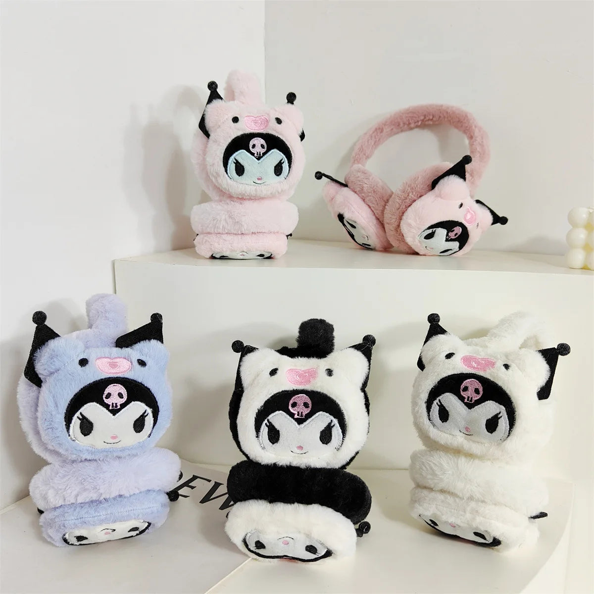 Sanrio Kuromi Cartoon Plush Earmuffs Cute Kuromi Stereo Modeling Earflaps Girls Kawaii Winter Plush Earmuffs Warm Accessories