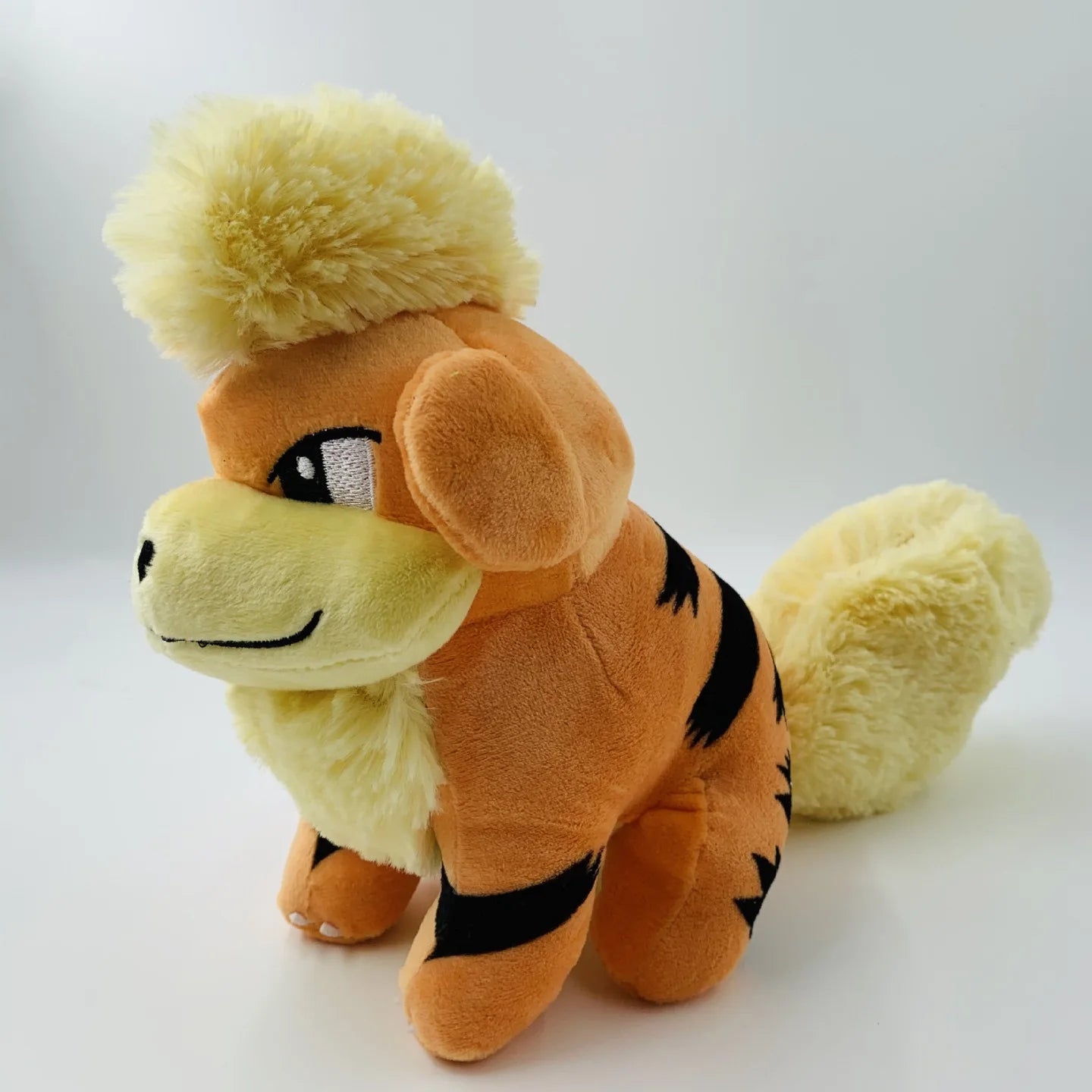 POKEMON 20cm Wind Speed Dog Cute Dog Katie Dog Pocket Monster Plush Toy Children's Plush Doll Festival Gift Valentine's Birthday