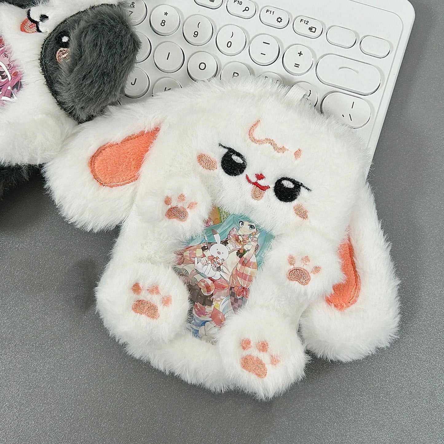 1pcs Cute Plush Kpop Photocard Holder with Keychain Kawaii Cartoon Photo Sleeve ID Bank Credit Card Holder Protector Stationery