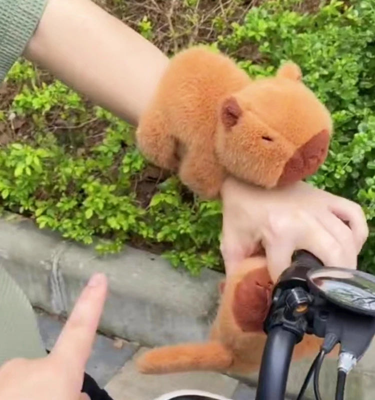 Lovely Capybara Animal Slap Snap Wrap Wristband Bracelet Plush Stuffed Animal Kawaii Capybara Hand Ring Wristband Kid Funny Toys