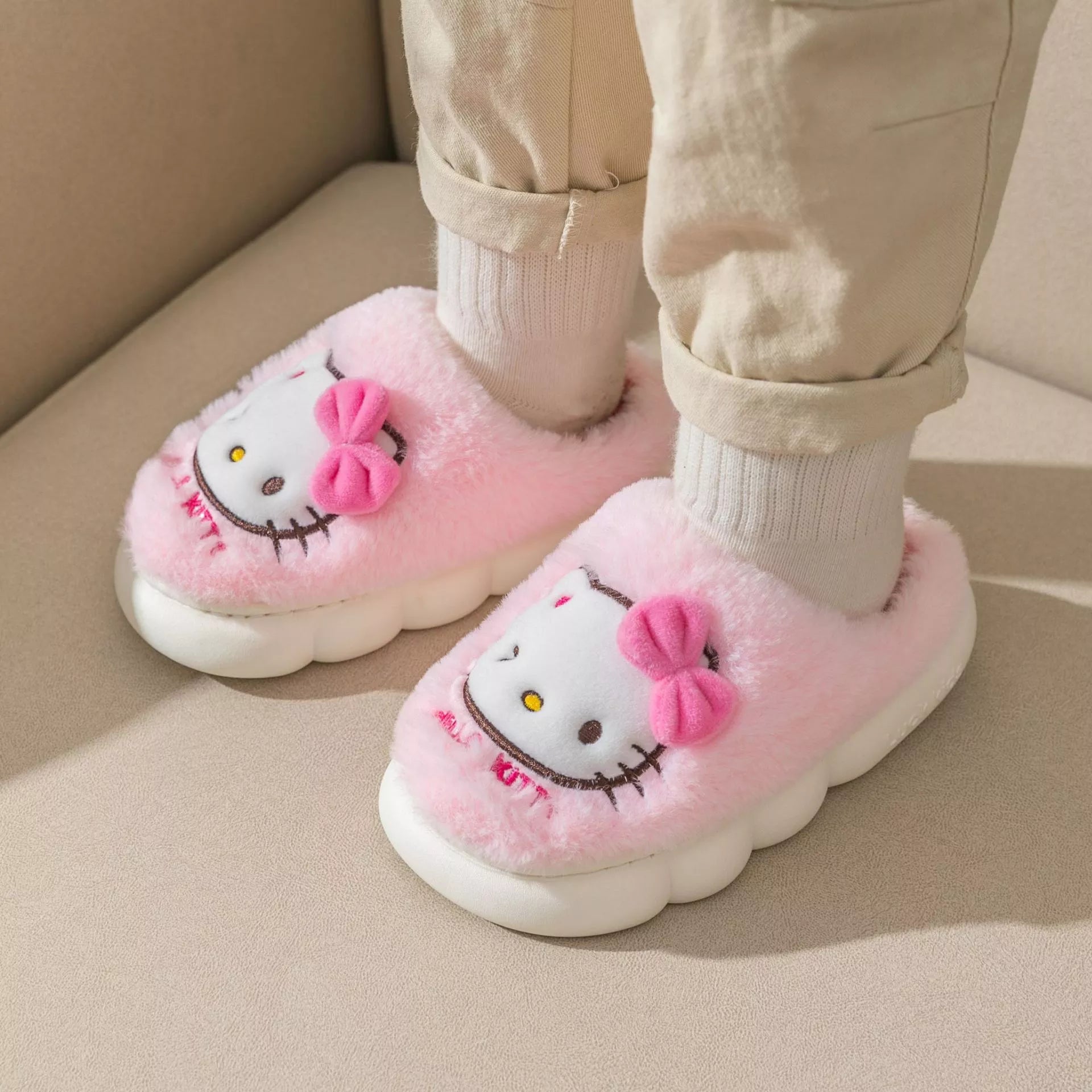 Kawaii Sanrio Hello Kitty Slippers - Plushy Mart