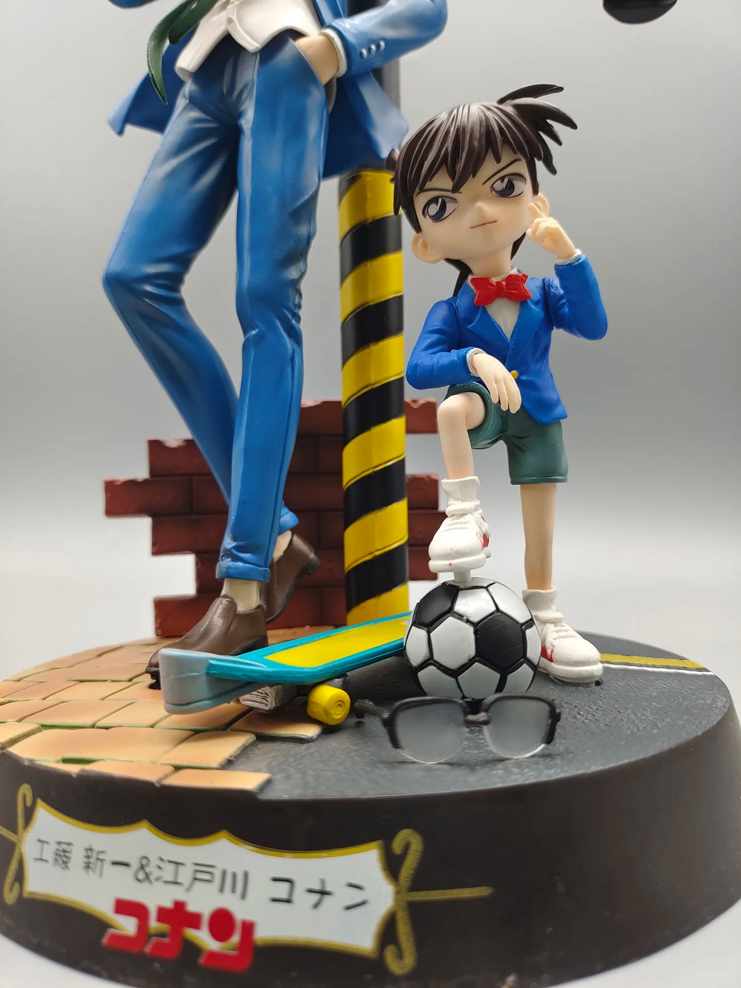 28cm Detective Conan Kudou Shinichi Figure Jimmy Kudo Case Closed Anime Figures Statue Pvc Figurine Model Collection Toy Gifts