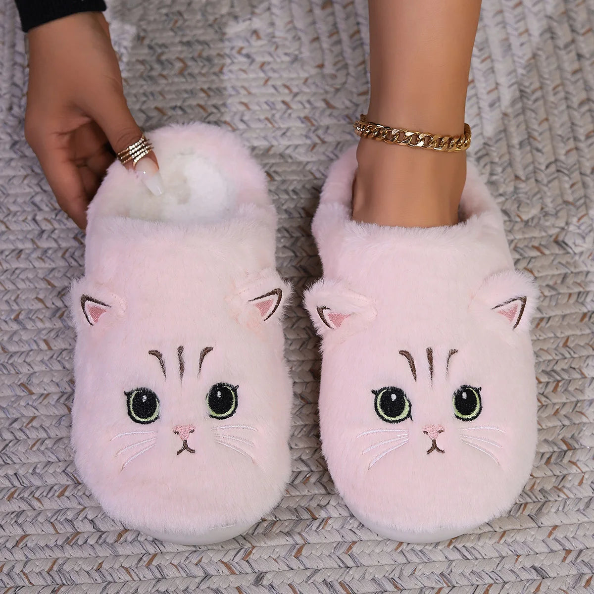 Kawaii Cartoon Cat Fuzzy Slippers - Ultra Soft Fabric Inner, Plush Flat Sole, Cozy Warmth, TPR Durable Outsole, Fabric Upper - P