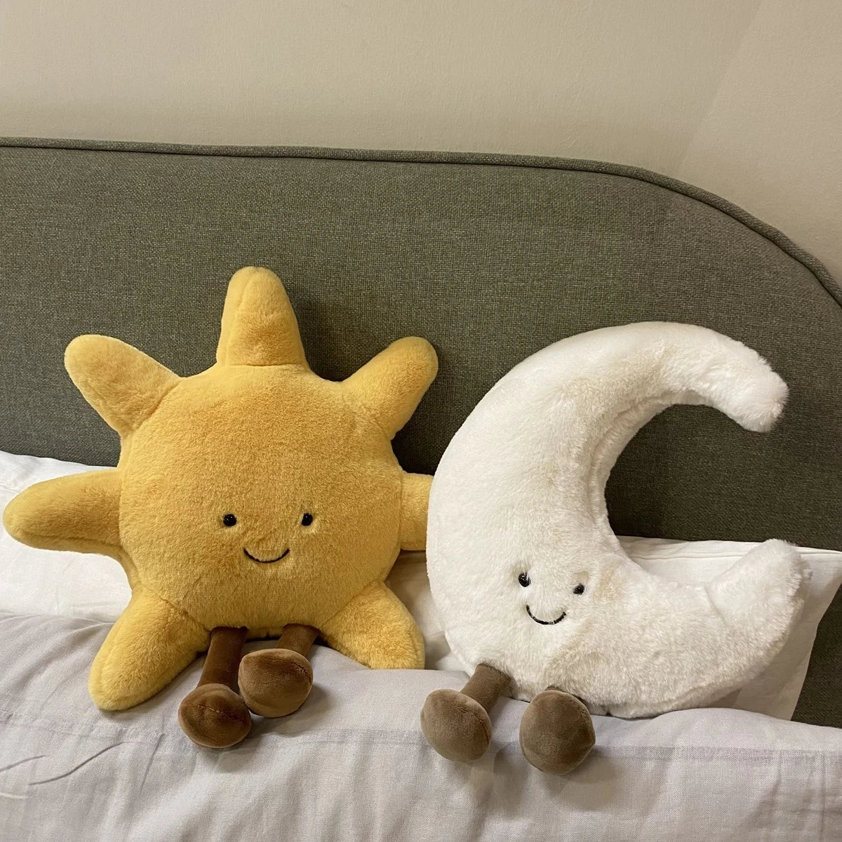 ins Plush Sky Pillows Emotional Moon&Sun Shaped Pillow Room Chair Cushion Home Decor Seat Cushion Best Xmas Birthday Gift