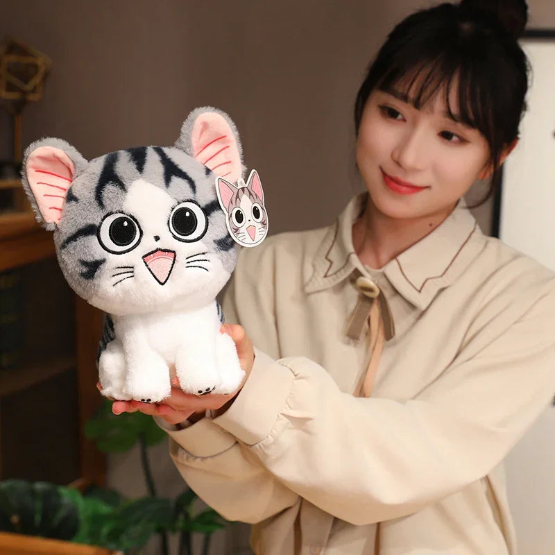 24-35cm Kawaii Cat Plush Toys Anime Character Chi Chi's Cat Stuffed Doll Soft Cheese Cat Home Decro