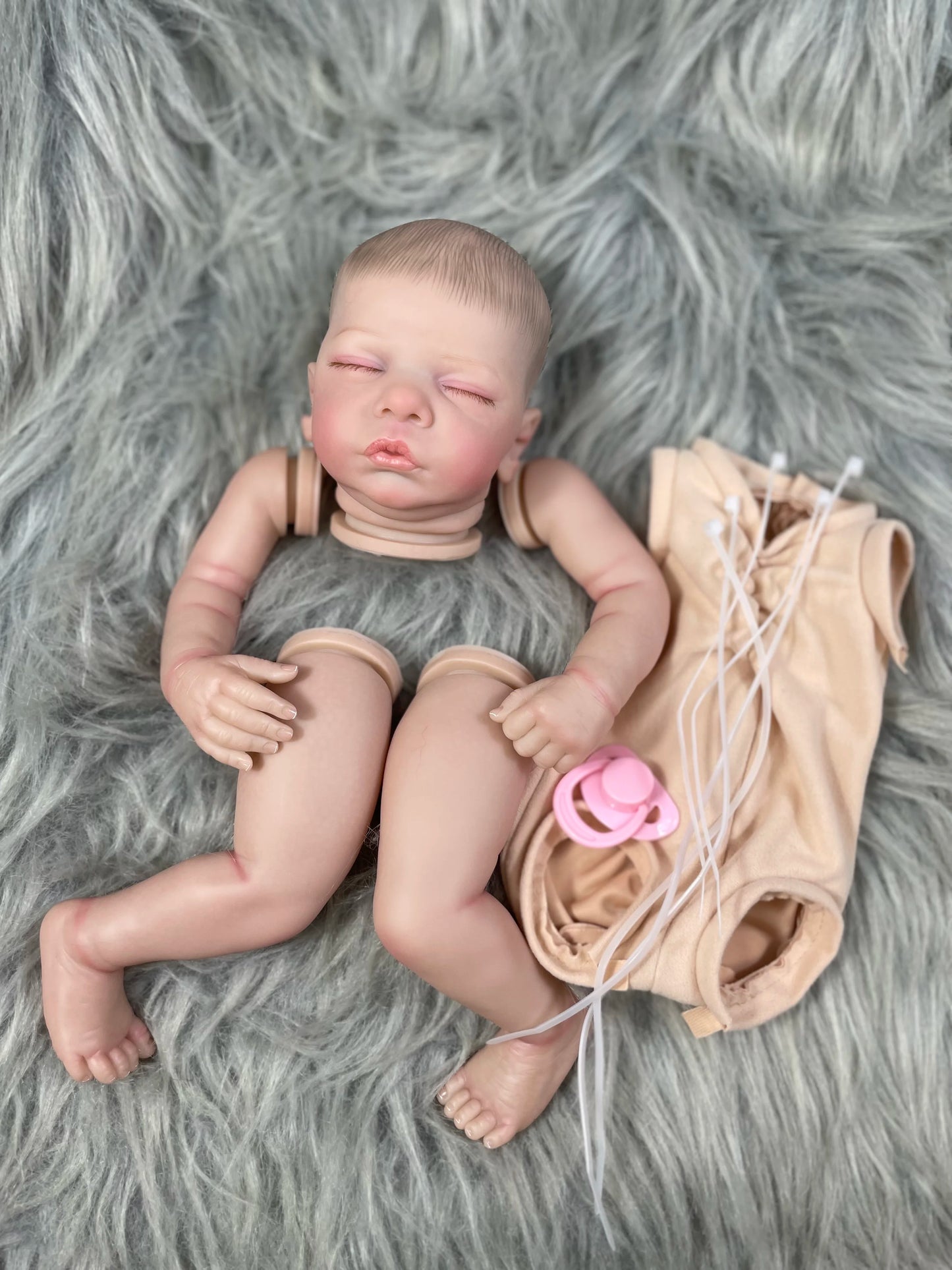 19 Inch Kit Reborn Romy 3D Painted Skin Doll With Rooted Eyelashes and Cloth Body Unassembled Reborn Baby Doll Parts Molds