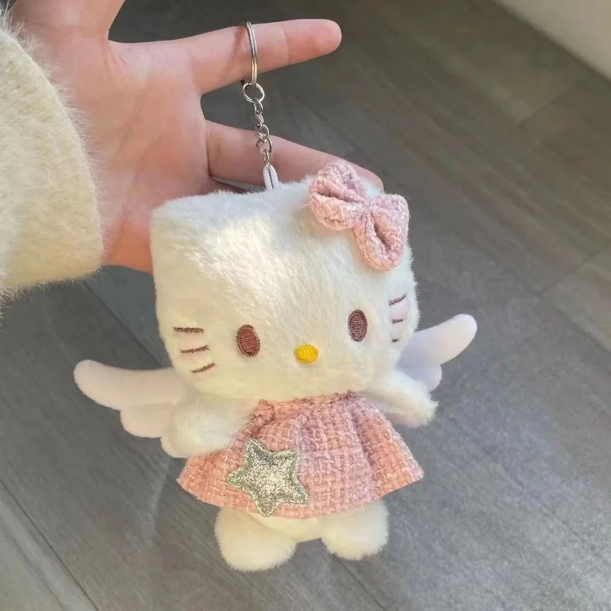 Sanrio Animation Peripherals Hello Kitty Plush Doll Cute Car Keychain Girl Heart School Bag Pendant Creative Holiday Gift