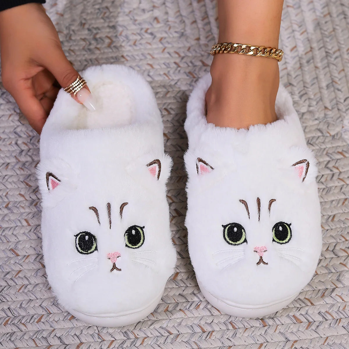 Kawaii Cartoon Cat Fuzzy Slippers - Ultra Soft Fabric Inner, Plush Flat Sole, Cozy Warmth, TPR Durable Outsole, Fabric Upper - P