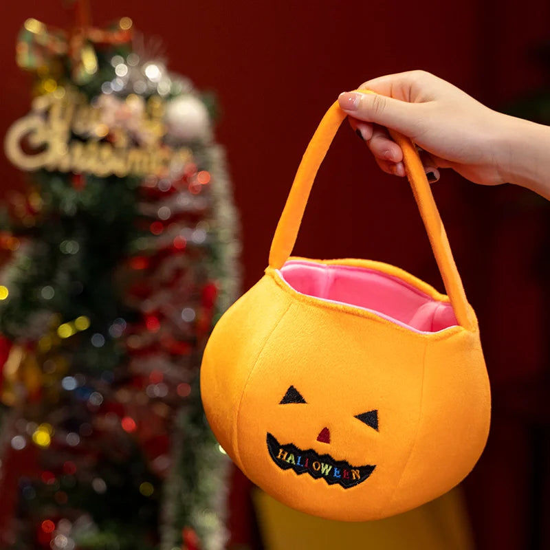 20cm Funny Cute Halloween Trick or Treat Super Soft Fluffy Plants Pumpkin Plush Holiday Gift Candy Pumpkin Basket Nice Gift