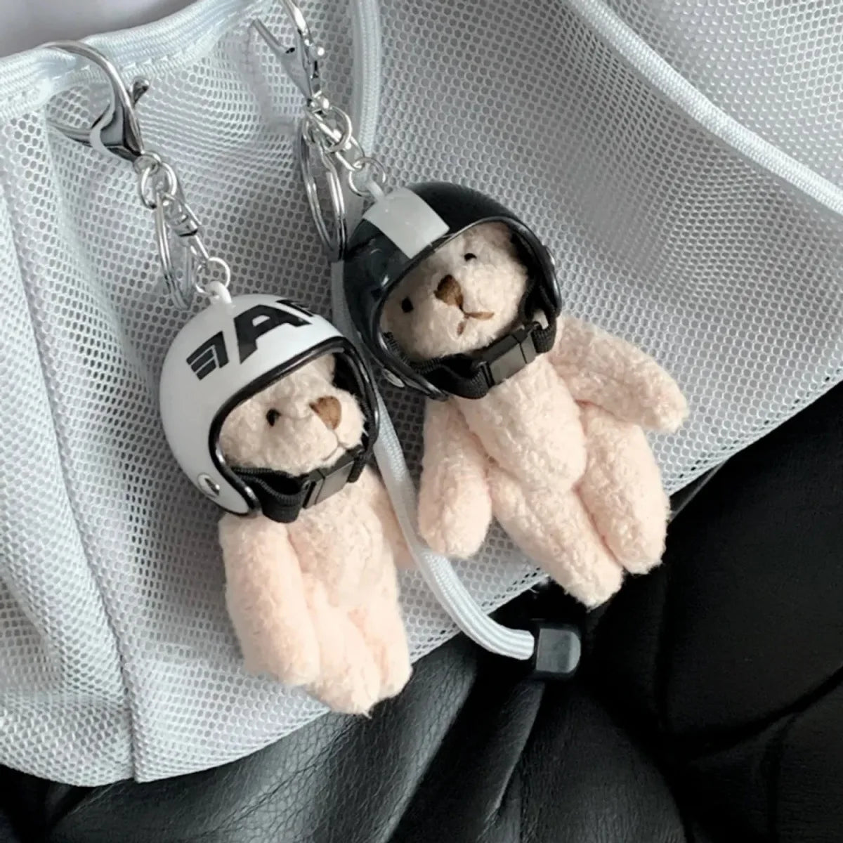 Lovely Helmeted Bear Charm Keychains Y2K Plush Ornament Pendant Car Keyring Backpack Decoration Bag Charm Jewelry