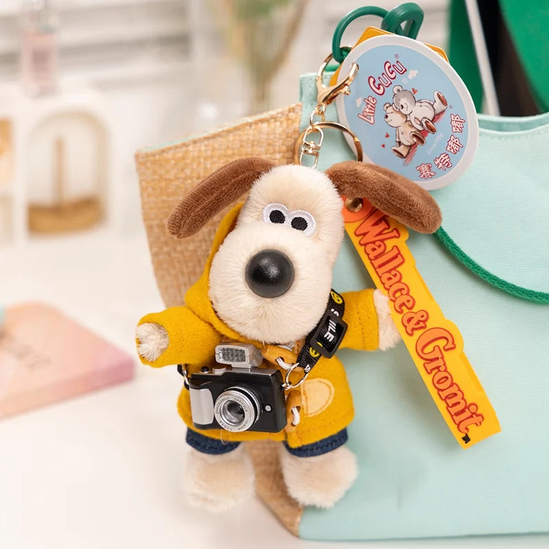 miniso Gromit Plush Doll Wallace Toy Cute Dogs Bag Pendant Key Chain Anime Puppy Stuffed Dolls Xmas Gift Can Change Clothes