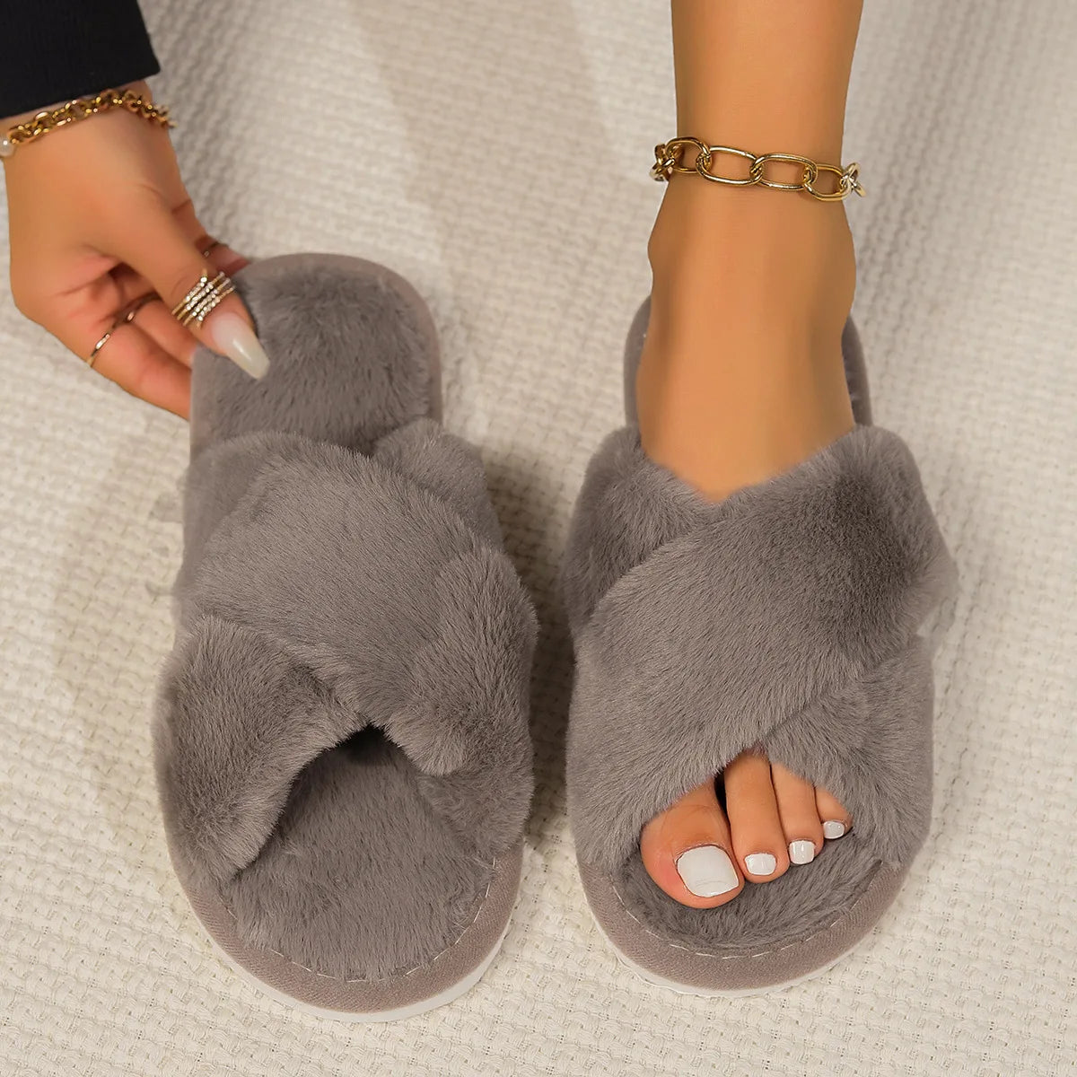 Winter cross imitation rabbit fur warm fur slippers Korean version women's indoor home slippers women's outdoor slippers